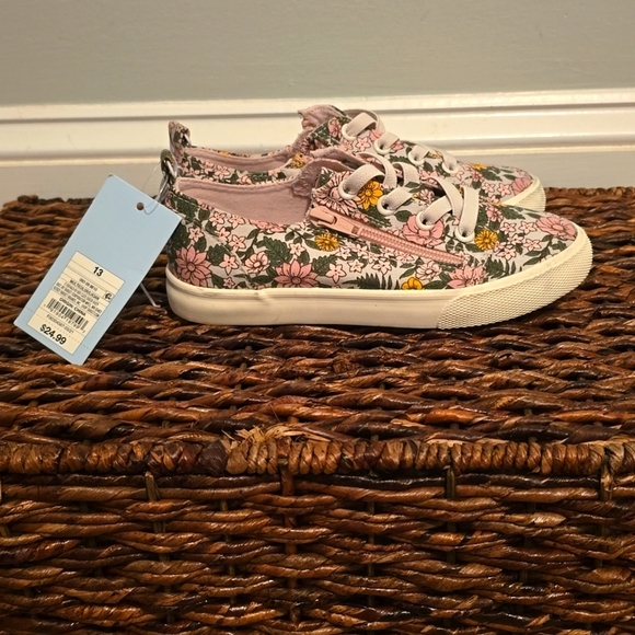 Cat & Jack NWT Girls Floral Canvas Sneakers Size 13 Toddler (Bin 1) - Picture 2 of 7